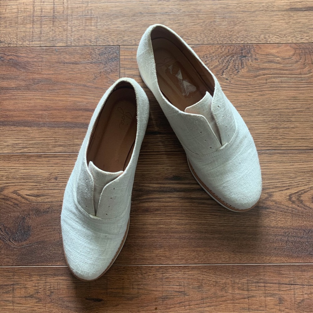 Joie White Slip On Loafers ❤️